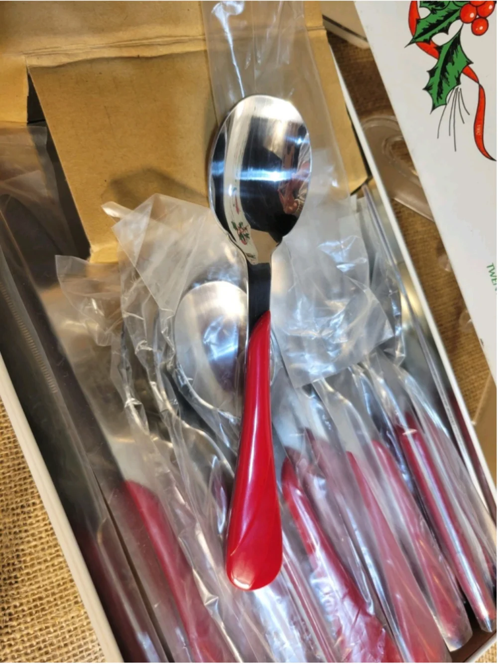 Homer Laughlin Fiesta Special Edition 20 Pc Flatware In Original Tin Scarlet